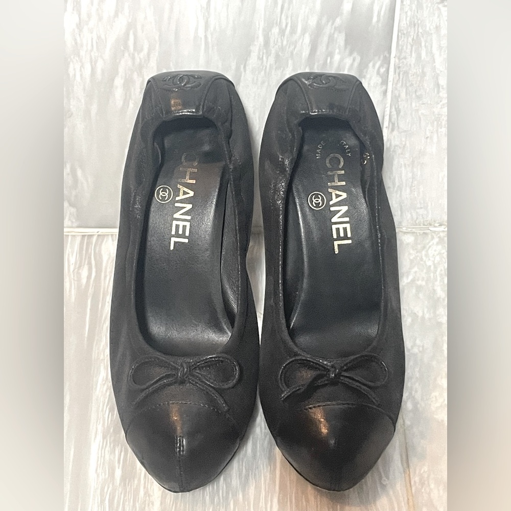 CHANEL Leather Ballet Bow Cap, Patent Heel Pumps